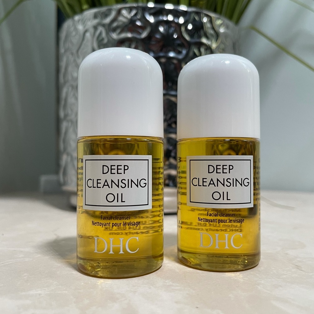 ‼️sold‼️2 DHC Travel Size Deep Cleansing Oil, 1fl.oz/30ml each ✨🔥